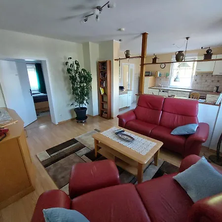 Zum Laacher 아파트 멘디흐