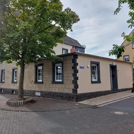 Zum Laacher Apartment